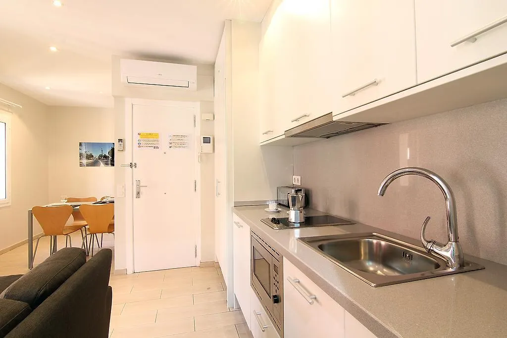 Classbedroom Barcelona Beach Apartments Spagna